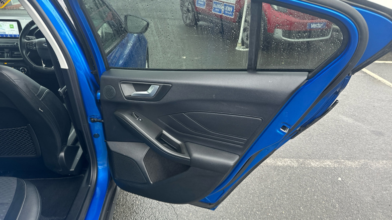 Ford Focus 1.0 EcoBoost 125 Titanium X 5dr Petrol Hatchback